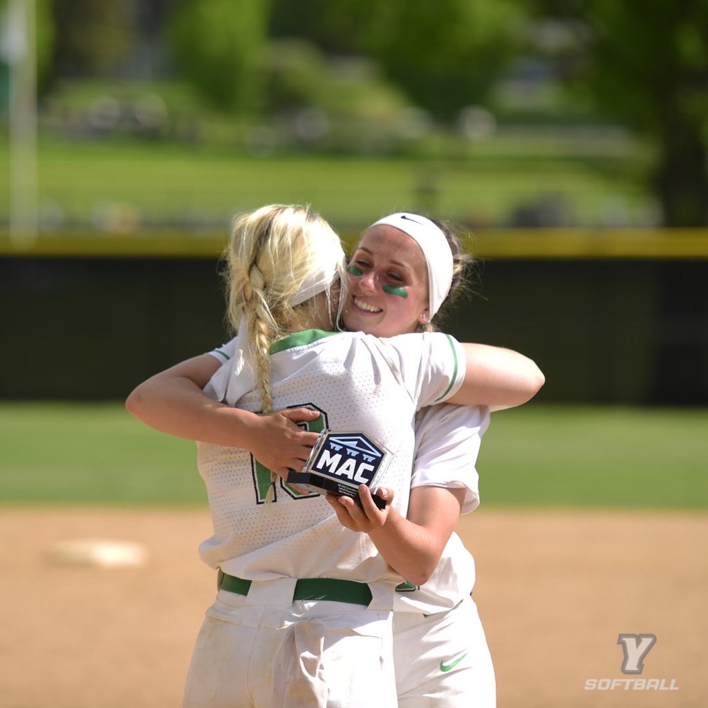 Happy #NationalBestFriendsDay!

We hope that you get to celebrate with the <a href="/alyssaharhigh/">lyss</a> to your <a href="/ShylaPastore/">Phyla Sastore</a> 💚
#LetsGoYork

📸: <a href="/YCPathletics/">York College Sports</a>