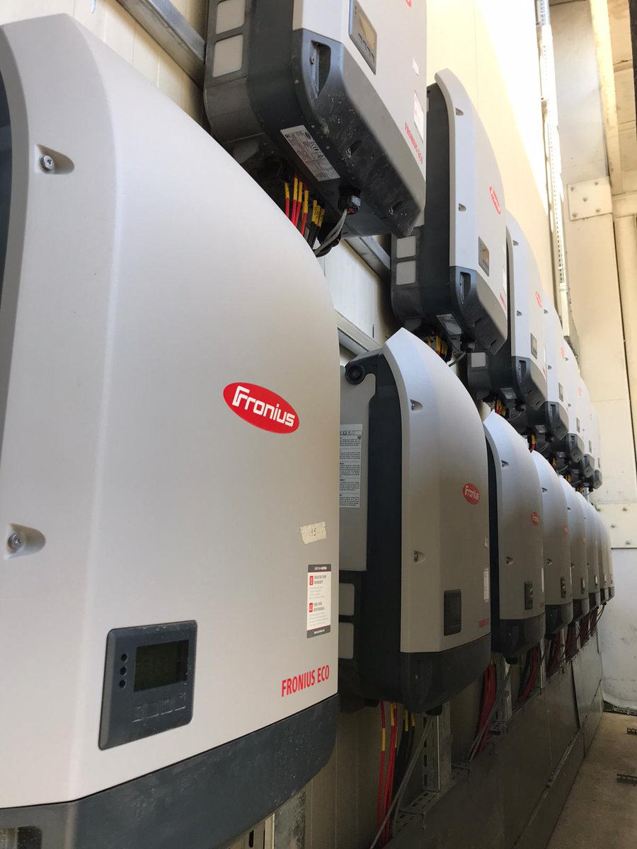 Soğuk hava lojistiği konusunda alanında uzman Erman Lojistik firması için yaptığımız 570 kWp gücündeki Çatı Uygulamalı GES projemiz başarı ile tamamlanarak devreye alınmıştır. Sürdürülebilir ve temiz enerji yolculuğunda bizleri tercih ettiği için Erman Lojistik'e teşekkür ederiz.