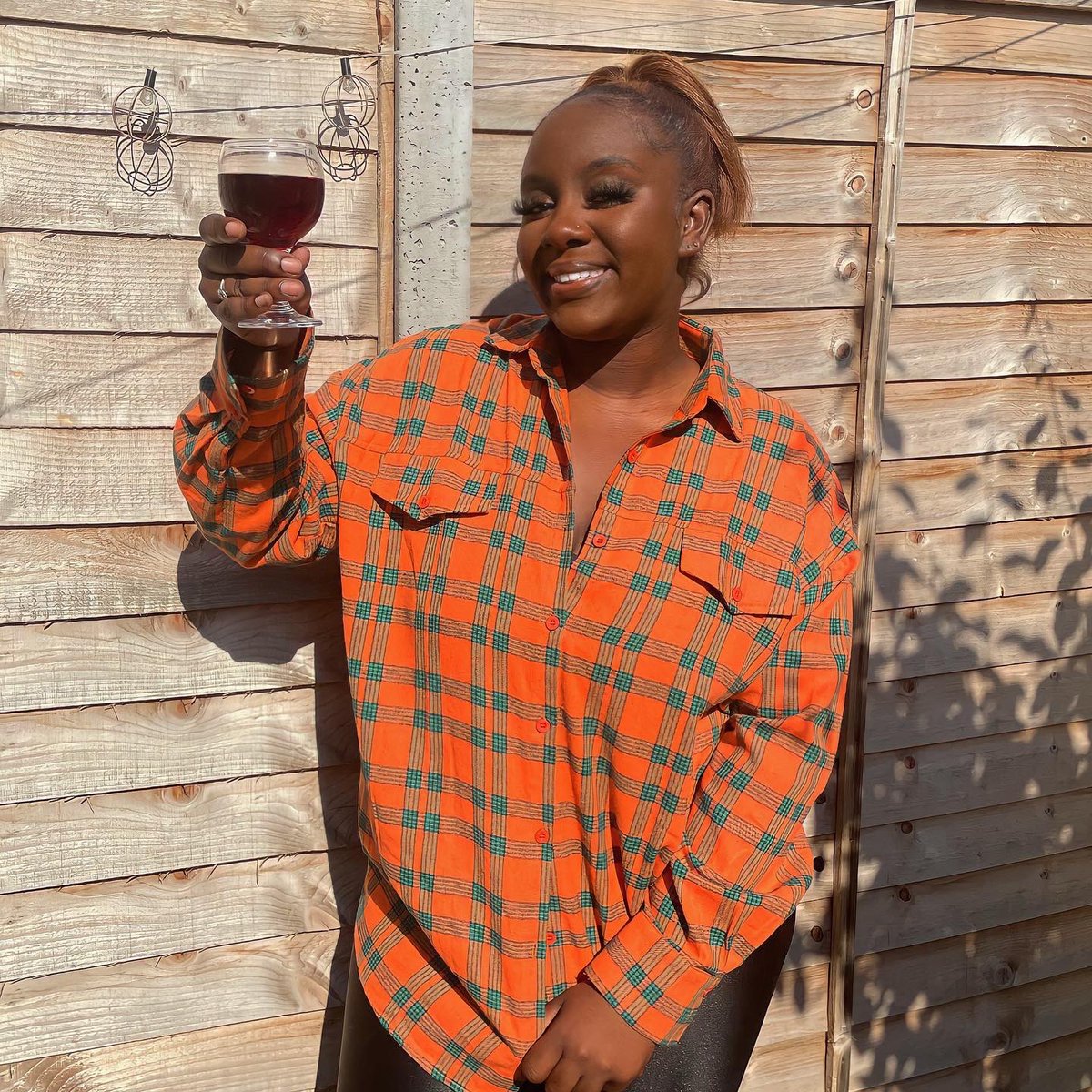 ikeeyah_'s tweet photo. My new venture, The Bleuprint Agency (@bleuprintsocial) is live!

We work with brands &amp; creators to transform how financial eduction is consumed online

We have incredible signed talent, worked with amazing brands and been featured on the BBC 🗞

Visit https://t.co/eZH6luMdlV 💰 https://t.co/lbCjeukKlO
