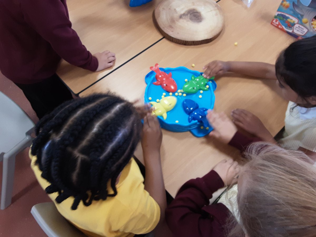 CorngreavesRec's tweet photo. Exploring our new environment 🧐🔎🏖 https://t.co/YVCgtGN6UK