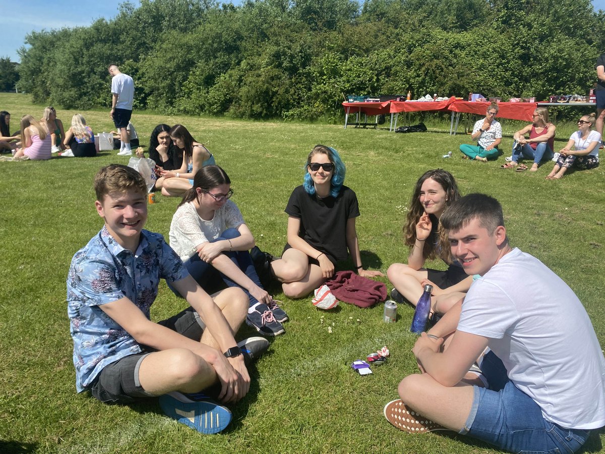 Bradley Stoke CS tweet media