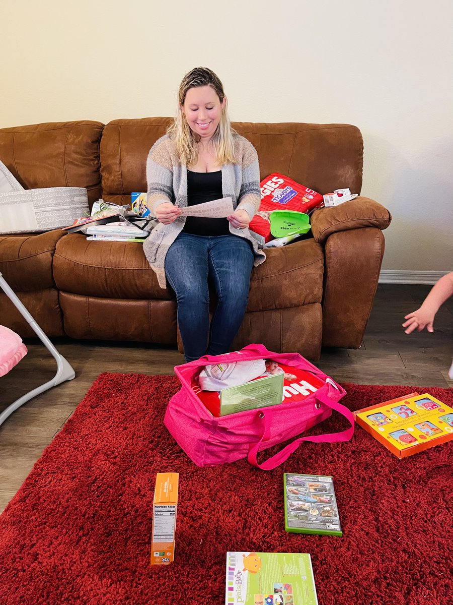 TesoriFamilyFdt's tweet photo. Buddy Basket deliveries are our favorite!! Welcome sweet baby Rosalie! #specialdelivery #buddybaskets #Celebrate321 #averyspeciallady https://t.co/rvOqx9exWX