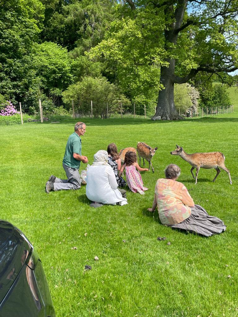 We have been delighted to welcome @farmhousebutch Sarah Yataghane, her daughters and mum, to Rhug Estate to show them around the farm today.