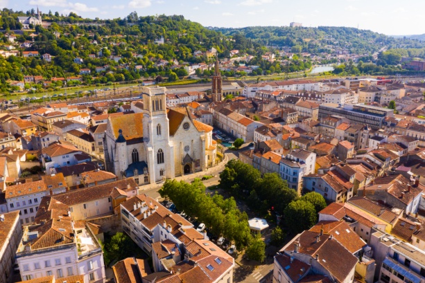 CreerMonAgence's tweet photo. Immobilier : pourquoi les villes moyennes deviennent si attractives ?

https://t.co/QqpDPHZem5

@MagazineCapital https://t.co/jNXXBhlqUQ