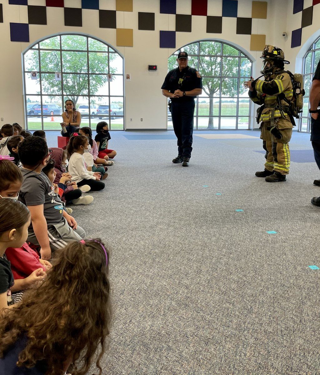 sanezs's tweet photo. @FriscoFFD came to #LEPSummerSchool today! Students enjoyed the presentation at the @FISD_ECS https://t.co/st985N0LeD