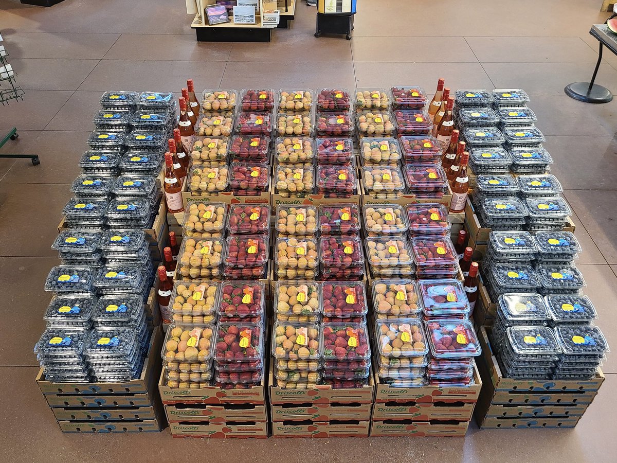 Four Seasons Produce (@fsproduce) on Twitter photo “Sweetest Batch” Patch display with <a href="/driscollsberry/">Driscoll's Berries</a> high flavor fruit!
Sweetest Batch Jumbo Blueberries, Rose Strawberries, and Sweetest Batch Strawberry packs all in season for June! “Sweetest Batch” Patch display with <a href="/driscollsberry/">Driscoll's Berries</a> high flavor fruit!
Sweetest Batch Jumbo Blueberries, Rose Strawberries, and Sweetest Batch Strawberry packs all in season for June!