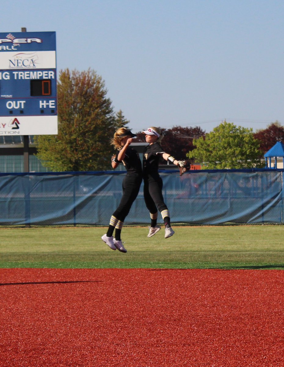 When it’s finally GAME DAY again…

📍 FHS 
⏰4:30 
🥎 vs. Tremper