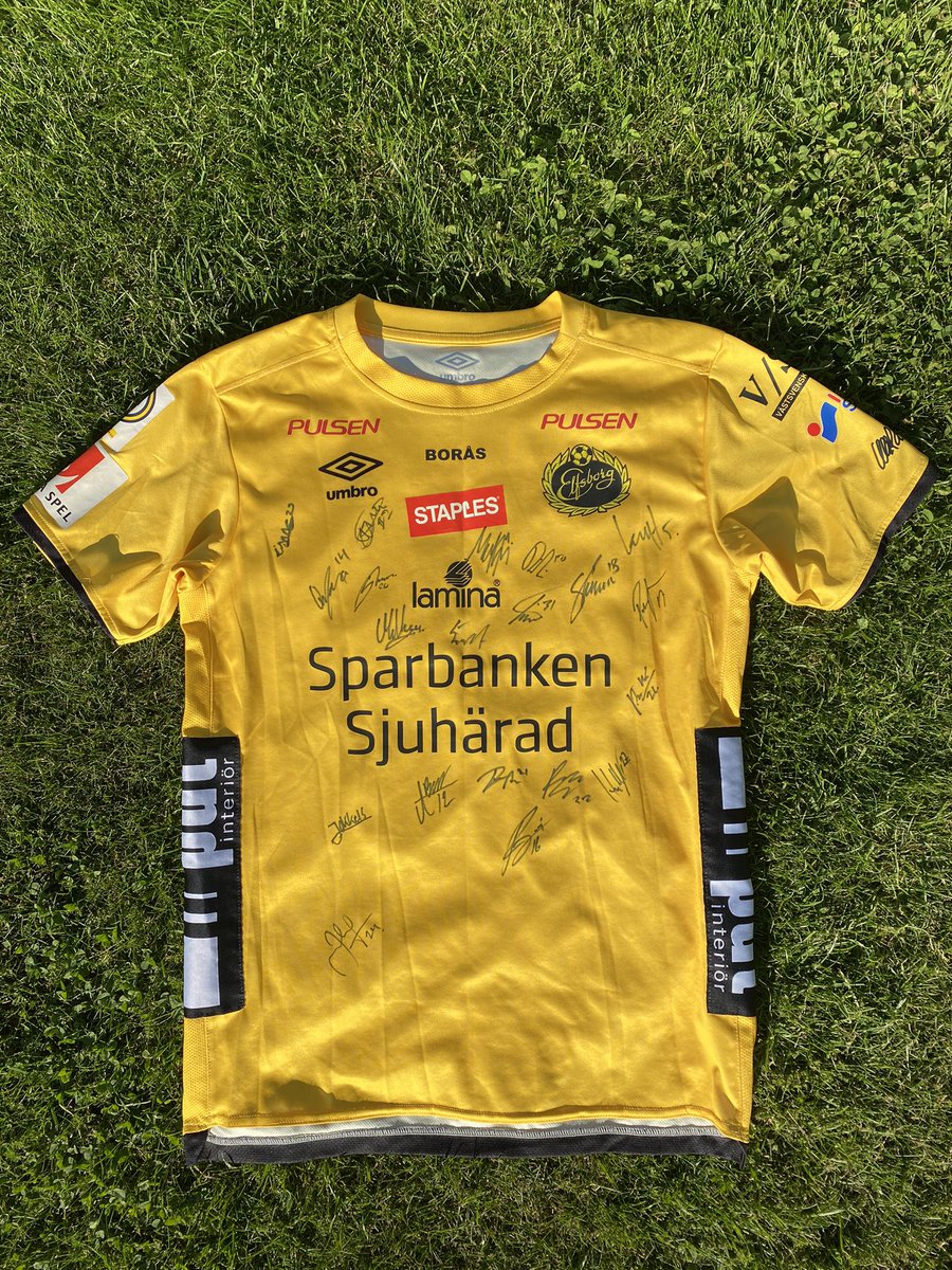 FightALS2's tweet image. Vår bästa vän har endast 27år gammal drabbats av ALS. Vinn @PerFrick signerade matchtröja &amp;amp; bidra till vår insamling hos Hjärnfonden

- Donera minst 50 kr till 1236324743. De ger dig en lott. Fler lotter = större vinstchans 
Vinnare dras 17/6. Lycka till! RT=❤️ Mer info i bio.