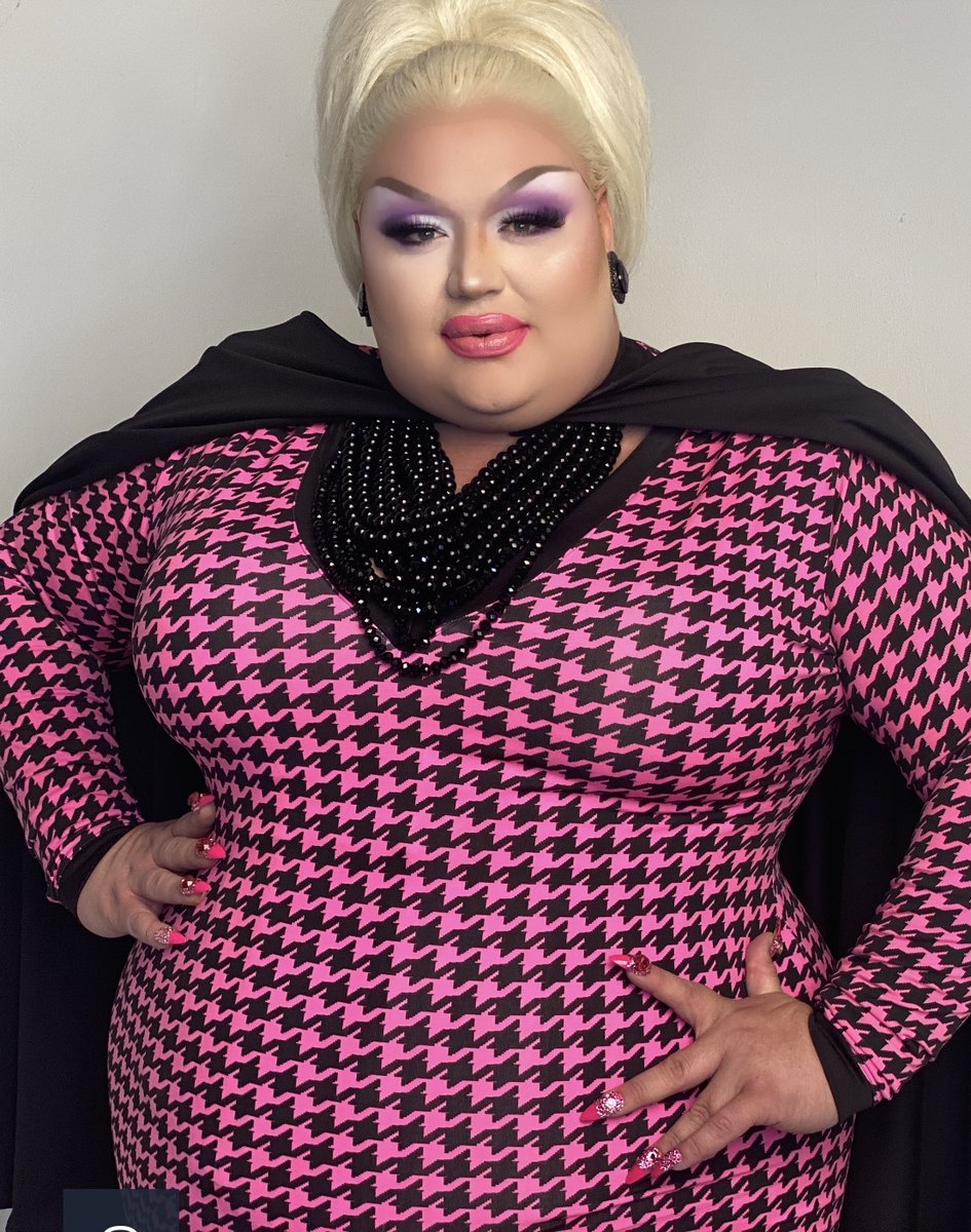 heyqweentv's tweet photo. The star of Drag Race All Stars 6 and We're Here Season 2 on HBO!! its the incredible @eurekaohara on #HeyQween and #LookatHuh this week! https://t.co/lp5tEE7dPz https://t.co/jOQ84sv8KF