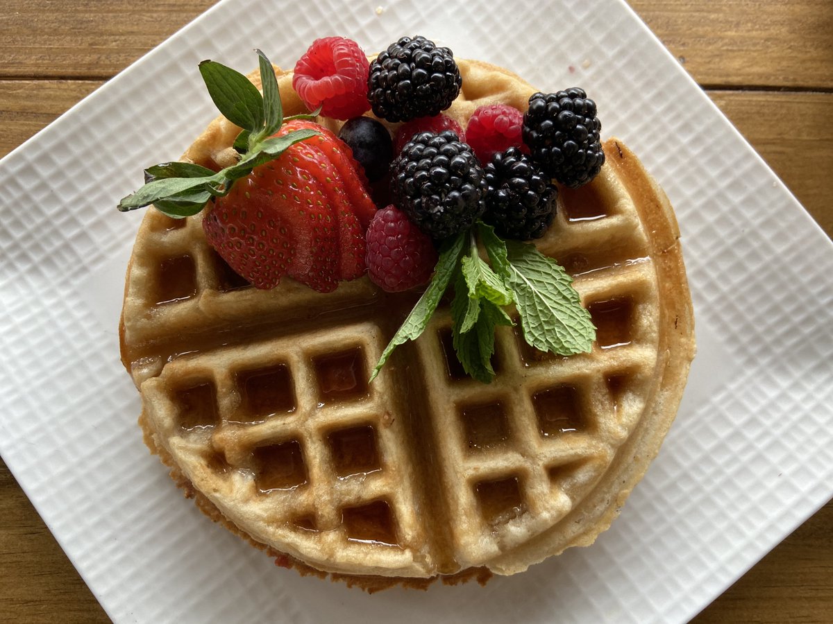 Are you team waffles or team pancakes? 🧇🥞

#vegancommunity #veganinspiration