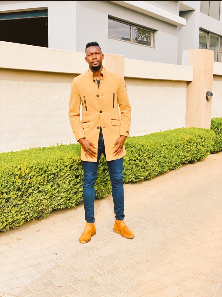 MathohoE's tweet image. Keep warm and stay safe ✌️ ❤️