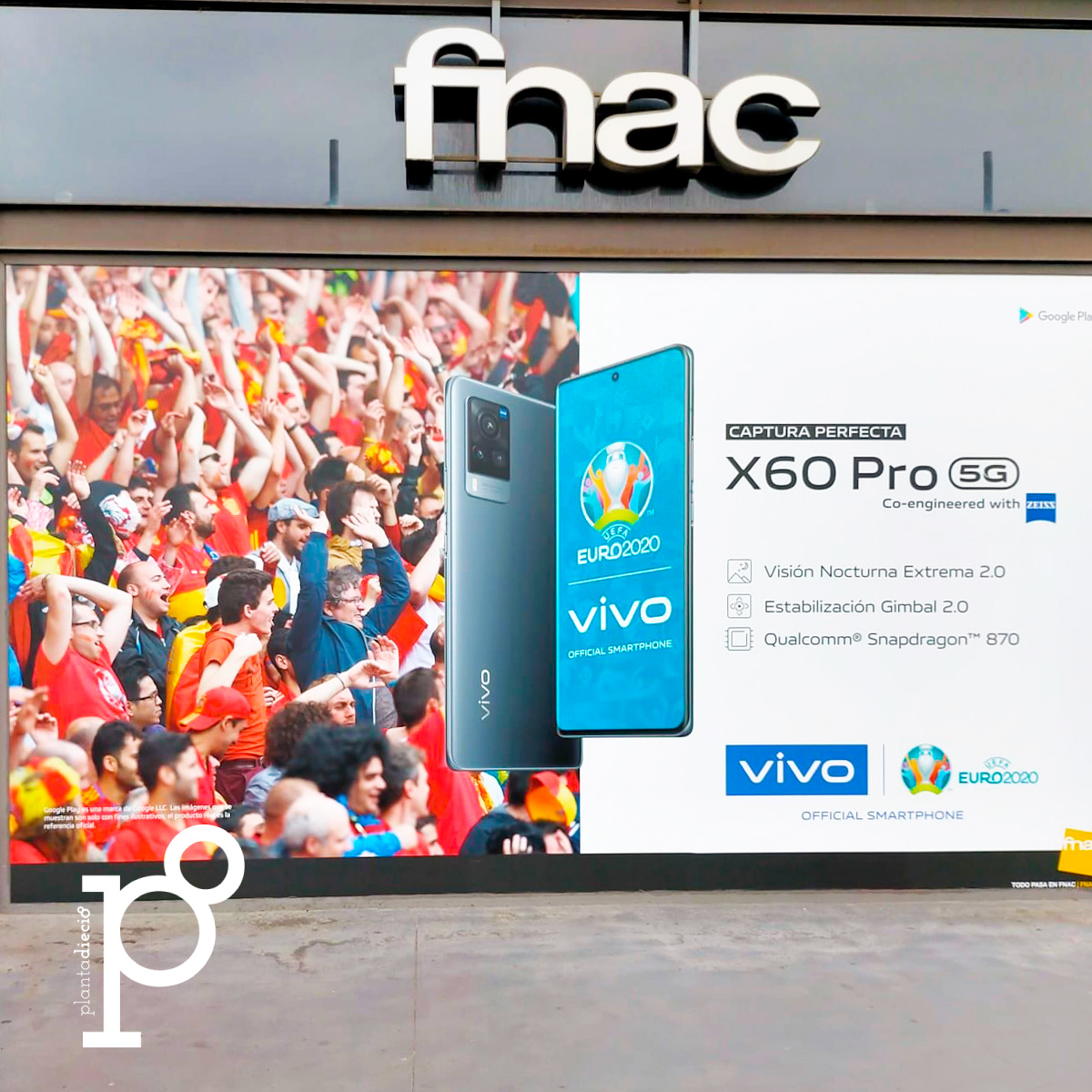 Planta_18's tweet photo. Llevamos varios meses creando y diseñando contenidos para VIVO en sus redes sociales, comunicaciones, vídeos para LED de campos de fútbol, MUPIS, lonas para Punto de Venta en emplazamientos como FNAC o ECI y os queremos compartir resultados ya empleados.
#SomosP18 #Eventos #VIVO https://t.co/oyRRbHUwgm