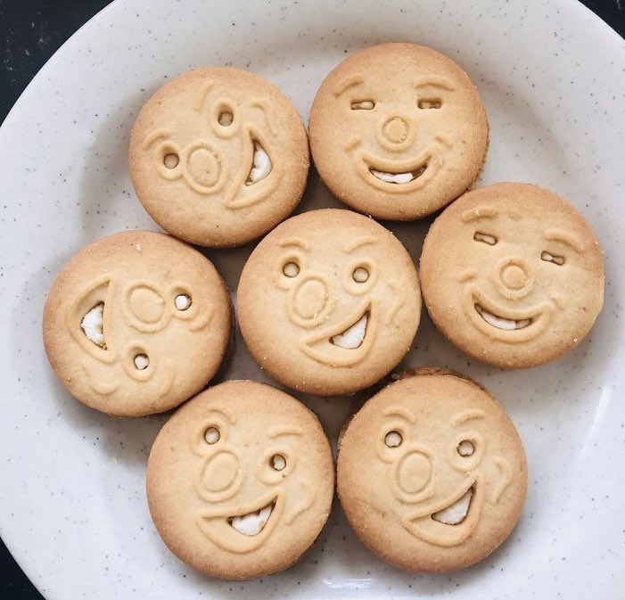 snehaplsstop's tweet photo. Oreo is nothing compared to these <3 https://t.co/V40hjyfBGT