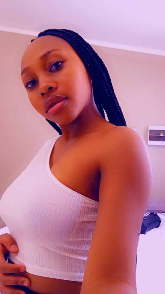 Radebe_merci's tweet photo. Tsi 🪄✨. https://t.co/QjJL5rxwon