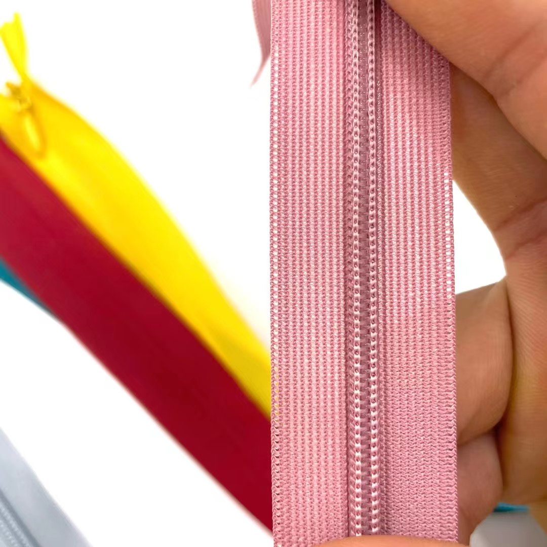 ShengfaCo's tweet photo. #SBS Zipper
580 colors in stock wholesale
Designed for high quality clothing brands https://t.co/wcAh7I0Iju