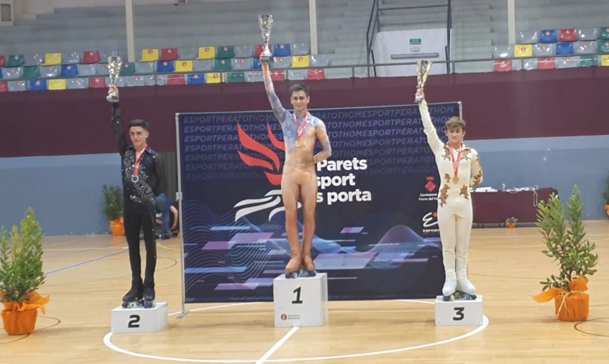 🥇 El mataroní Pol Torres, de <a href="/PatinatgeMataro/">Patinatge Mataró</a>, s'ha proclamat campió de Barcelona sènior. Moltes felicitats!!! 👏👏💪💪
