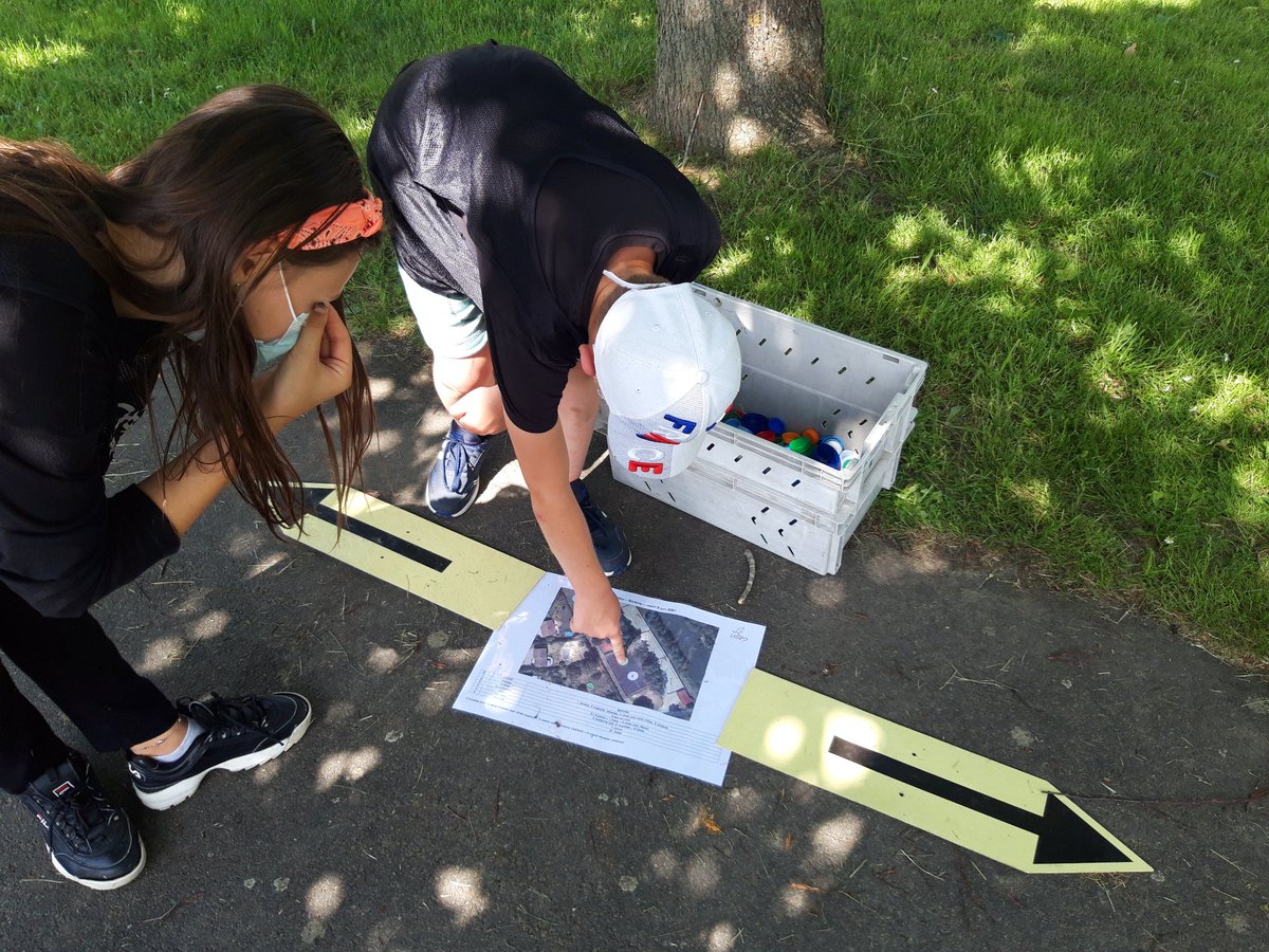ComiteUSEP01's tweet photo. Semaine olympique régionale jour 2 à Baneins avec #usep01 : cross'athlon élèves tantôt organisateurs tantôt pratiquants #animcross pour qu'ils deviennent concepteurs de leurs rencontres #usep associatives. Un grand bravo à tous les enfants. https://t.co/tsQzKfzUyn