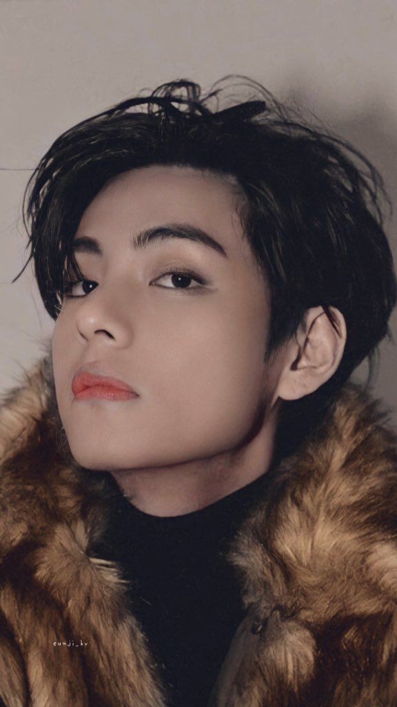 luzdedynamite's tweet photo. Congratulations to V ๐โค #Stigma #kimtaeyung #StigmaByV that's songs so amazing and was compost for people better โค๐ thank u so much V, you're is best, I love u https://t.co/IUU9PGalxG