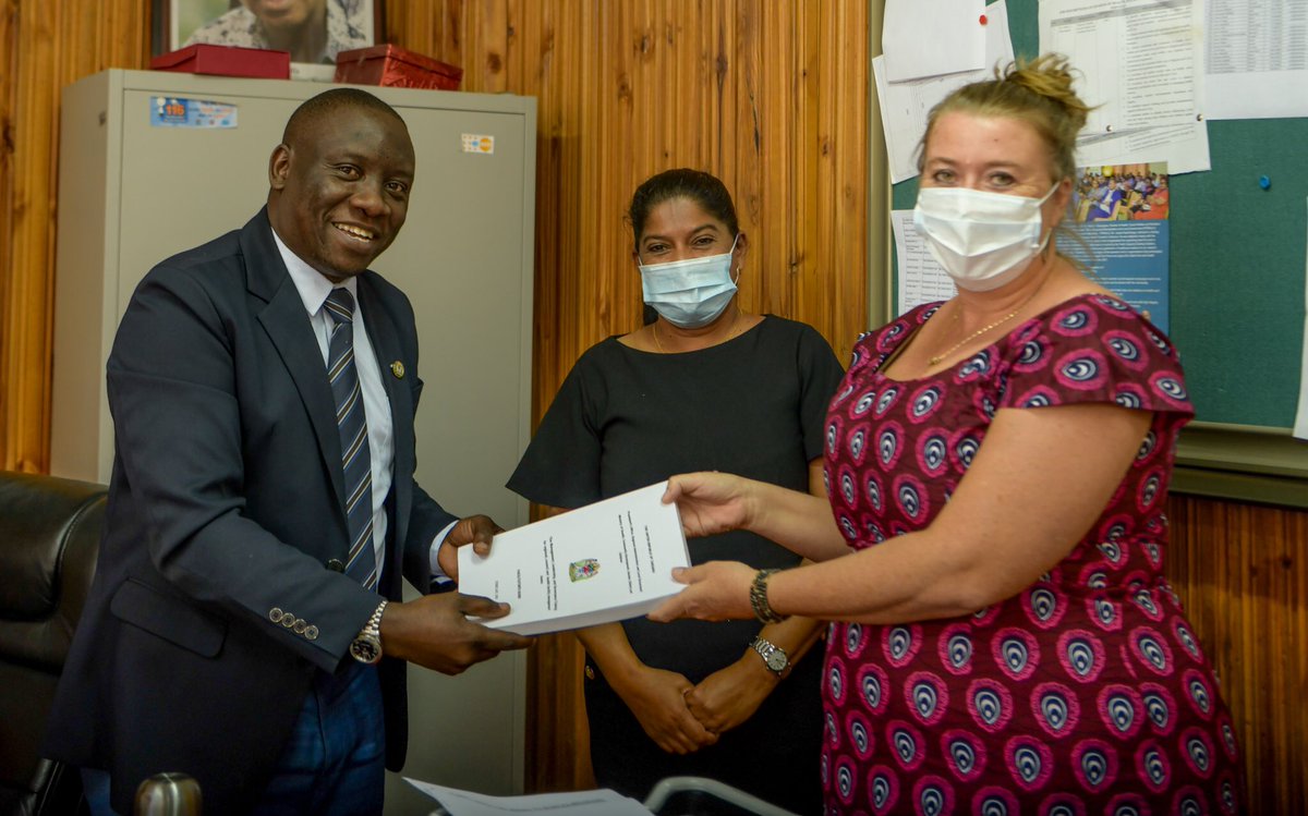 CdJhpiego's tweet photo. So nice to meet my friend and colleague Dr Ntuli Kapologwe @tuserod to discuss the importance of accountability alongside #PORALG leadership and governance priorities to improve the quality of healthcare @Jhpiego @tanzaniagovern1 https://t.co/CYO0TdhQCE