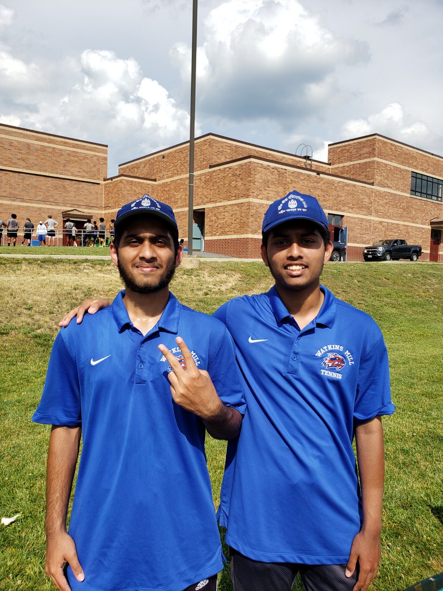 WMRinesSports's tweet photo. Our doubles 🎾 team of the Rahman brothers advance to the 3A Region Championship on Saturday at 10am at Urbana High School. So proud of you boys!! Keep it going!! 

#RinesontheRise https://t.co/mATSmWgzTA