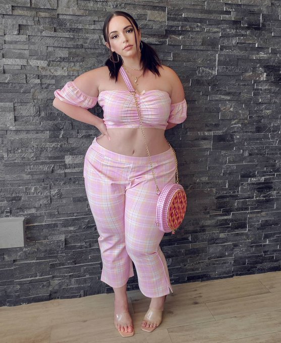 TW Pornstars Josefina Vincenza. Pictures and videos from Twitter. Page 4