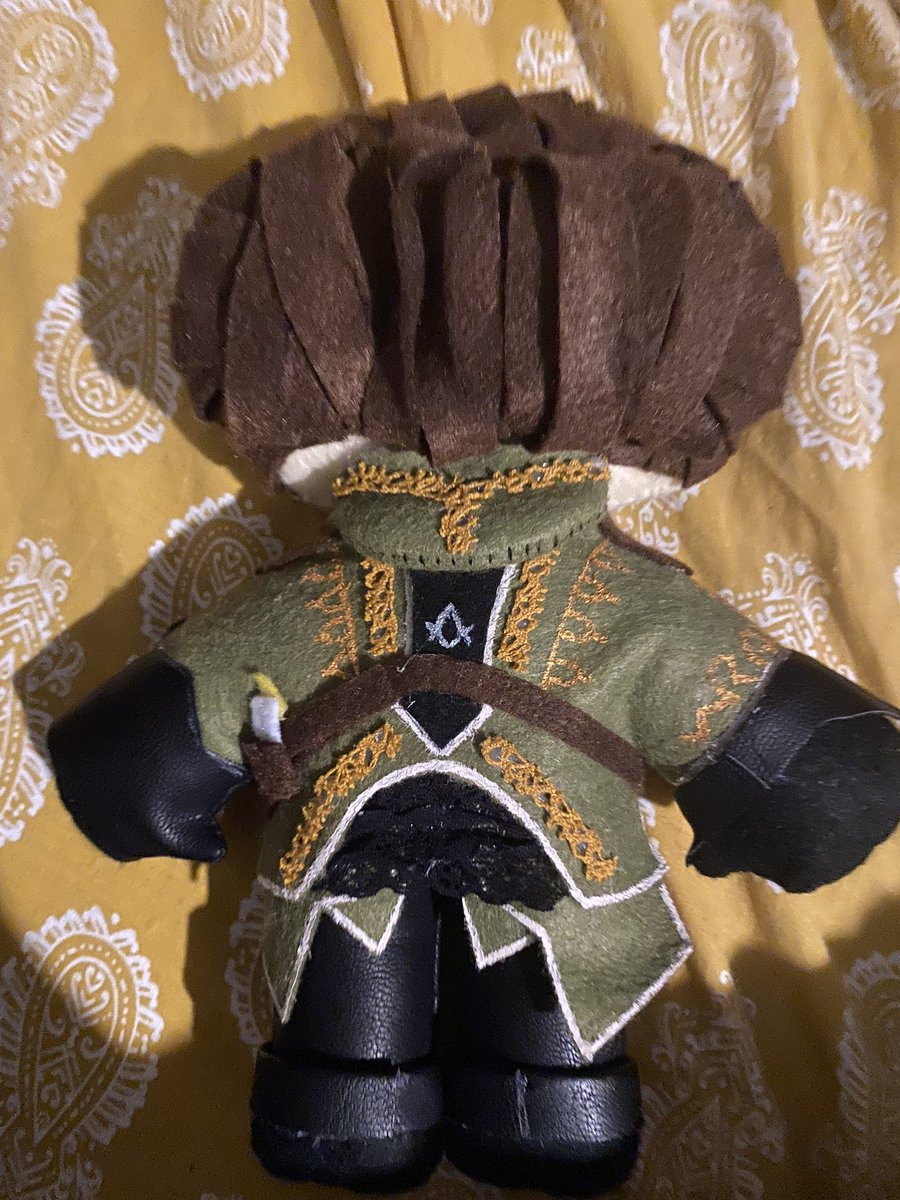 dyspraxicgamer's tweet photo. Lydia Frye has joined the club! From jemmakins on Etsy. Look at these beautiful details. #lydiafrye #assassinscreedsyndicate #assassinscreed https://t.co/4zrOeJZnU8