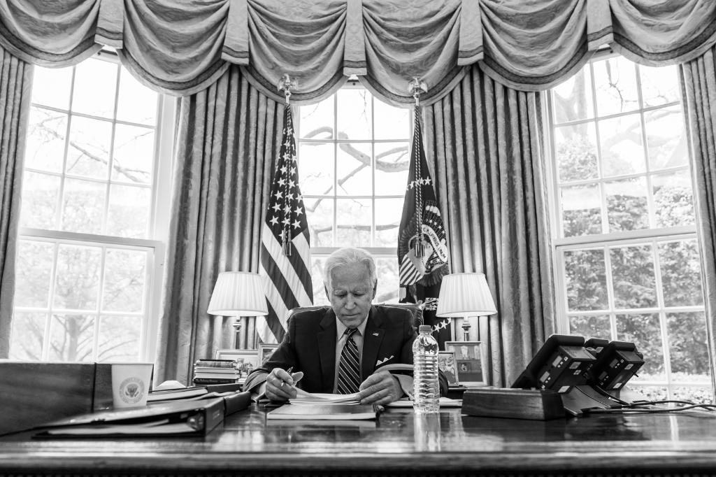 POTUS46Archive's tweet image. I’m honored every day to serve as president.