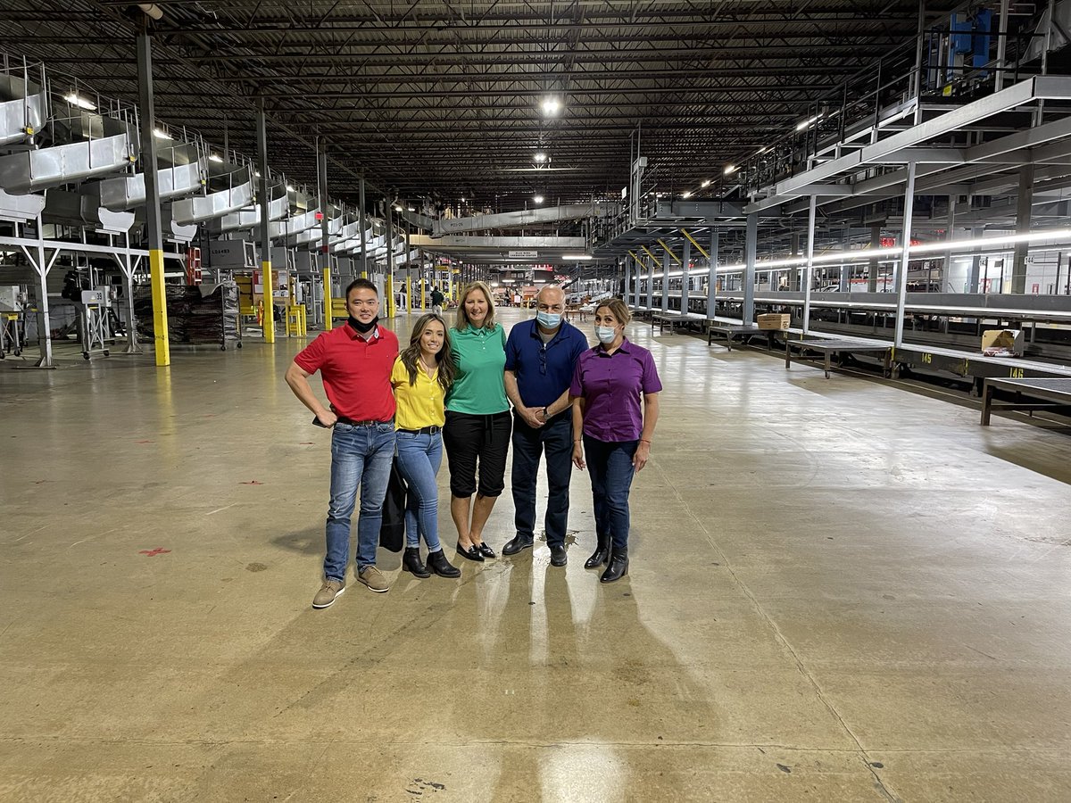 Addison Oakbrook center <a href="/ExperienceUPS/">Experience UPS</a> #upspridemonth <a href="/CP_UPSers/">Central Plains</a>