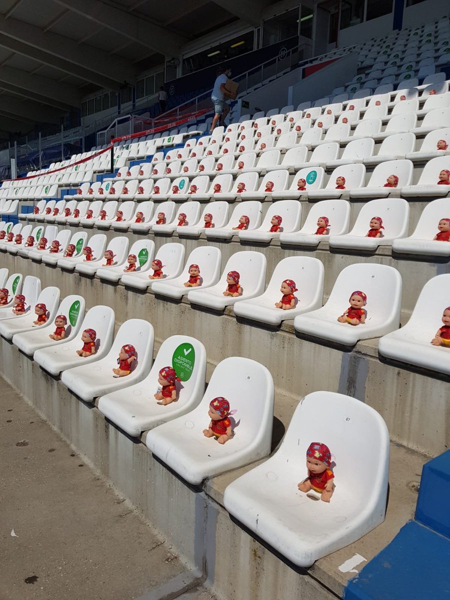 juegaterapia's tweet photo. El Estadio de Butarque, casa del @CDLeganes, se llena poco a poco de solidaridad y #BabyPelonesJT para acoger esta tarde el partido de la #Eurocopa2021 🇪🇸 vs 🇱🇹 #EspañaLituania. A las 20:45h., ¡todos delante de la tele para animar! @SeFutbol @rfef 💪 #PartidoPelón https://t.co/AoPXemh5JO