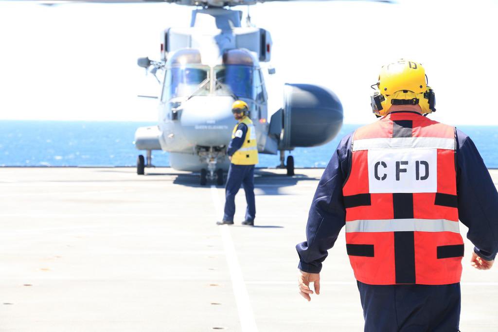 RFAFortVictoria's tweet photo. Final Serial with Me2 Crowsnest consisted of DL’s (Deck Landing) carried out by RFA SMAC 233 Ratings and the Embarked PRN Flight Deck Team #teamwork #remainingcurrent #flynavy #avso #opfortis #CSG21 @RFAHeadquarters @RoyalNavy @1700NAS @HMSQNLZ @smrmoorhouse https://t.co/9VHRBbAxSm