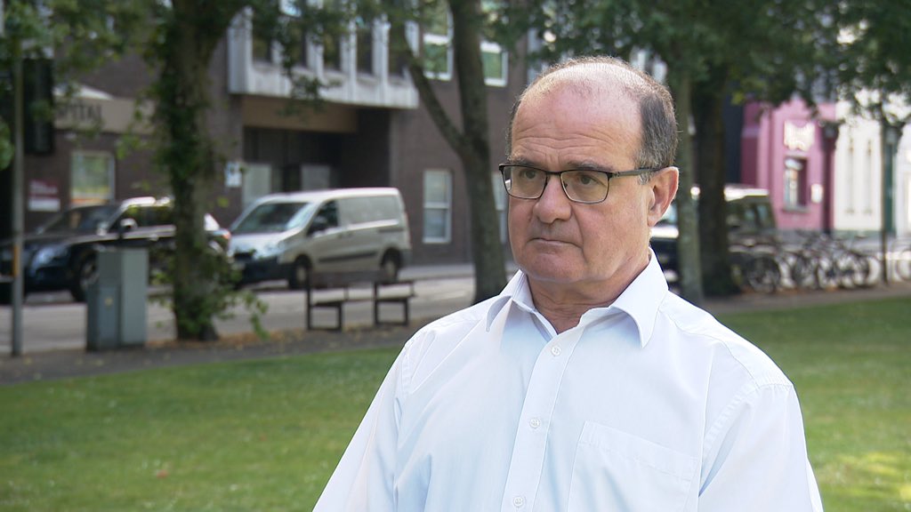 GaryBurgessCI's tweet photo. Strongest hint yet from Dr Ivan Muscat that the last restrictions WON’T ease next Mon as planned. He tells @ITVChannelTV:

“With increasing reconnection it will be prudent to maintain and even up our guard.”

Ministers meet tonight to talk it through. Announcement tomorrow? https://t.co/blLVpuqJiJ