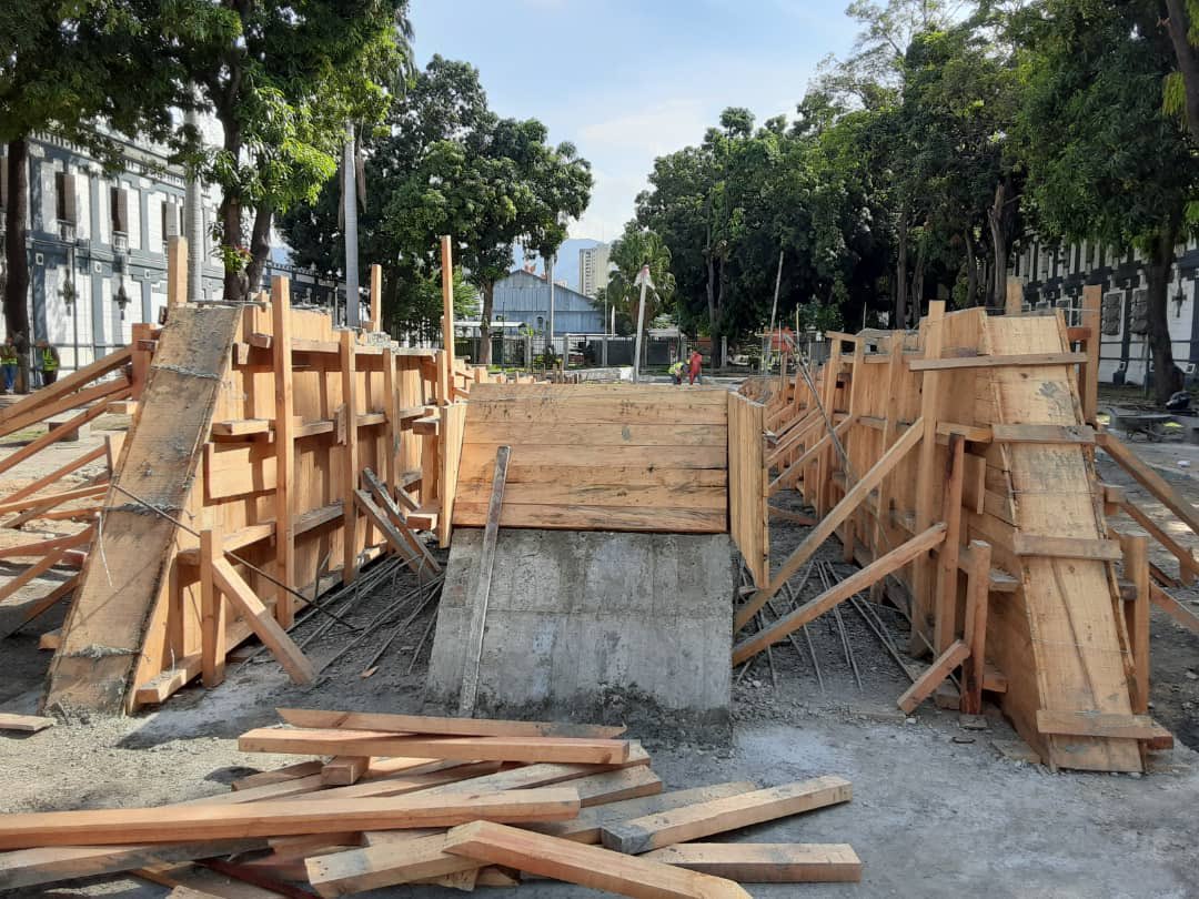 RMarcoTorres's tweet photo. #8Jun En #Aragua estamos construyendo un hermoso monumento conmemorativo de la heroica Batalla de Carabobo, nuestra Ciudad Jardín contará para la posteridad la gloria invencible de la Patria #PuebloLibertario https://t.co/jtS1RsEK5U