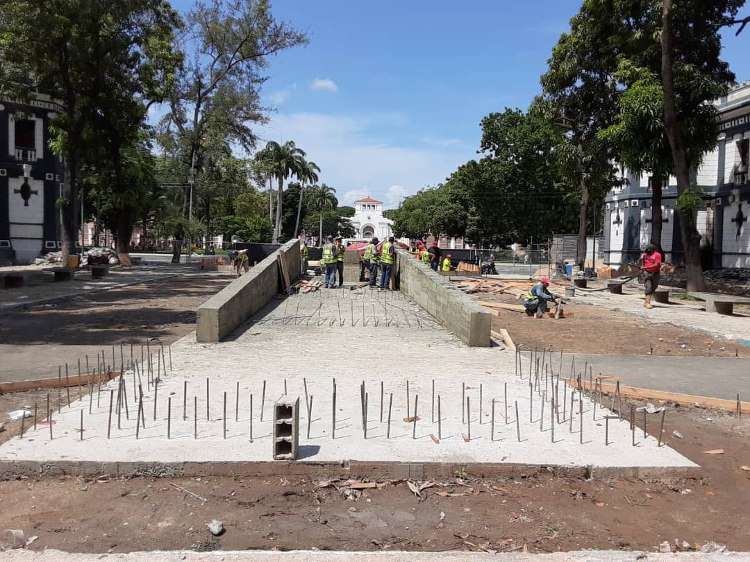 RMarcoTorres's tweet photo. #8Jun En #Aragua estamos construyendo un hermoso monumento conmemorativo de la heroica Batalla de Carabobo, nuestra Ciudad Jardín contará para la posteridad la gloria invencible de la Patria #PuebloLibertario https://t.co/jtS1RsEK5U