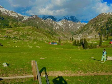 KumratDirU's tweet photo. #Jehazbanda

#kumratvalley #Dir_Upper #BeautyAndTheBeast #beautiful #terrorism https://t.co/Aml47cBkmx