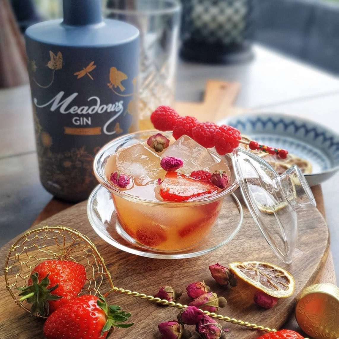 Meadows Gin tweet media