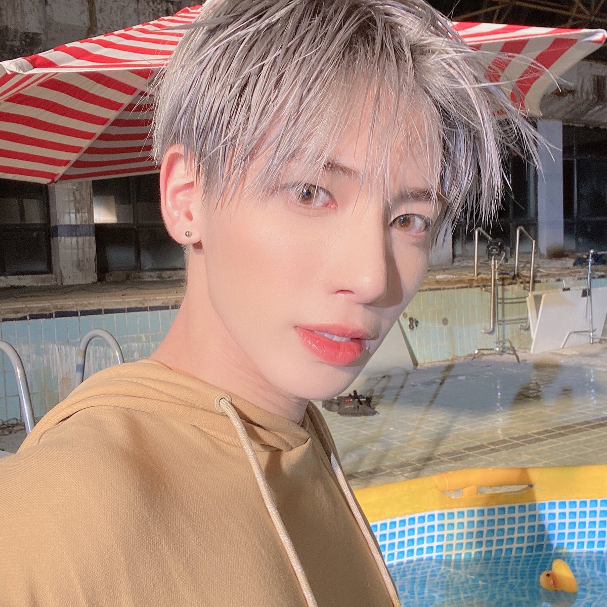 tiny_beoms's tweet image. principito tyunie, te amo
tanto que quisiera darte 
los abracitos más bellos
de todo el mundito !! ♡

#TAEHYUN #태현 
@TXT_members @TXT_bighit