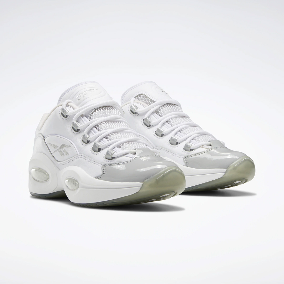 712SNEAKERS's tweet photo. Coming soon on #Reebok US.
Reebok Question Low Grey Toe.
Releasing Thursday, June 10.
—> https://t.co/pqdgreIAKj  #ad https://t.co/eSlgNwnjPq