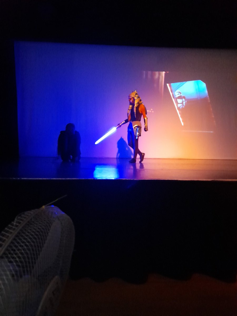 angela_pearson's tweet photo. Fmp day today well done to all our level 6 performers very proud of you all @GIFHEPARTS @gicreativearts @forrestleigh @adam_phillips4 @nerrad_banksie @Richardspix https://t.co/lqk2axIlC4