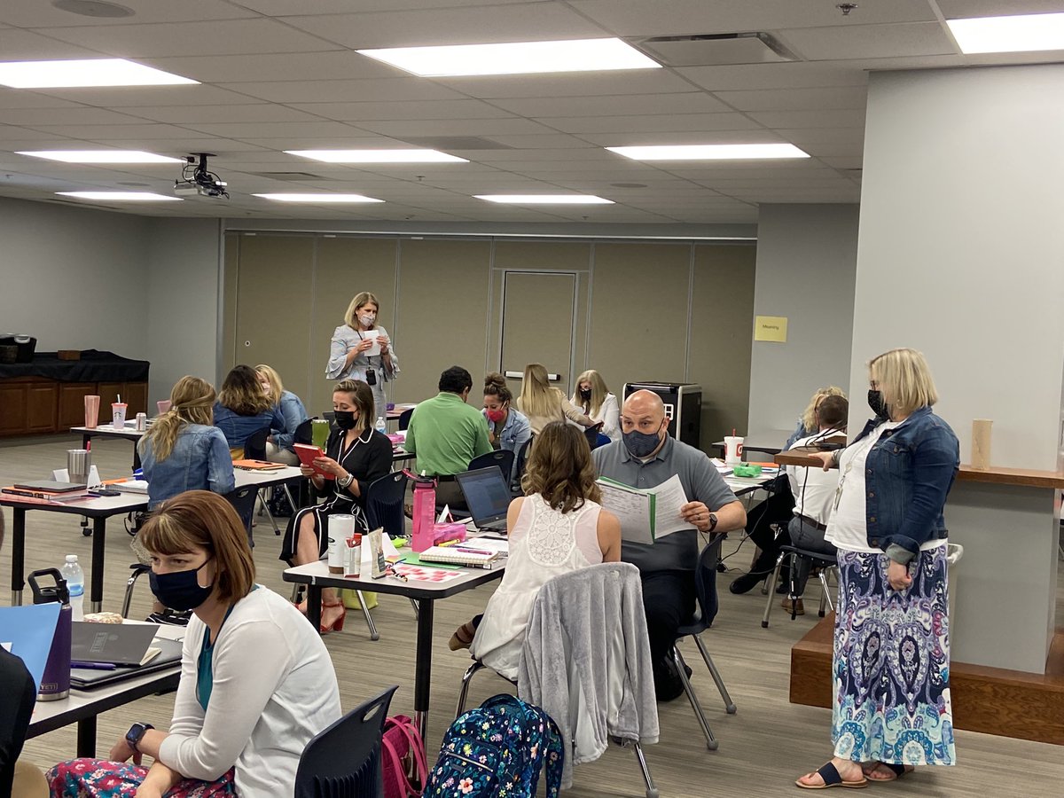 Admin and building coaches are playing Password today to make vocabulary meaningful. #literacy #learningisfun #isdstrong