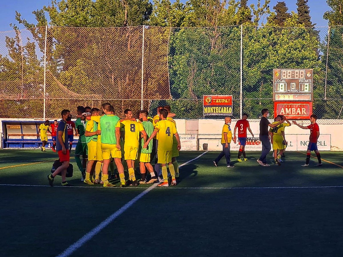 Encaramos una semana llena de emociones. Tras haber estado en una delicada y difícil situación hace 4 años, y habernos quedado a las puertas los dos últimos, este próximo finde podemos ser equipo de Tercera derrotando al Santa Isabel. ¿Contamos contigo?

#AupaSanta 💛💙