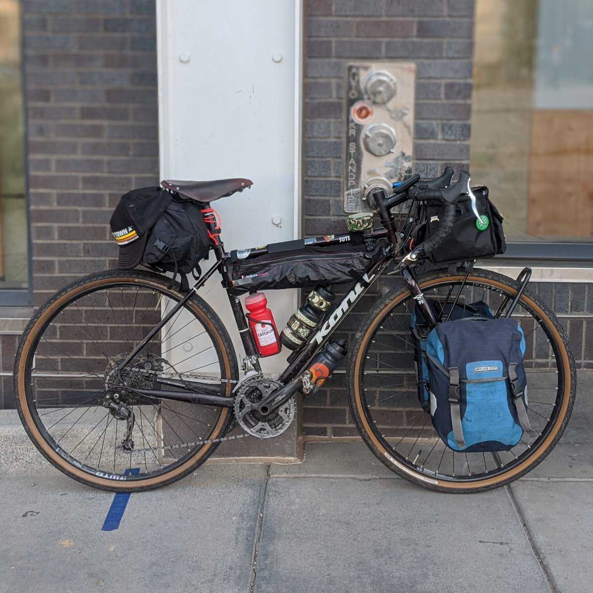 RidingNowhere tweet media