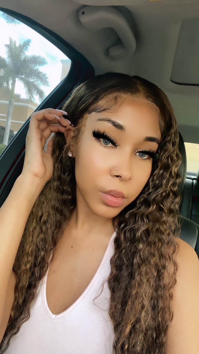 MiyaDatBabe's tweet photo. FaceTime 😌 https://t.co/hYla6u03Pj