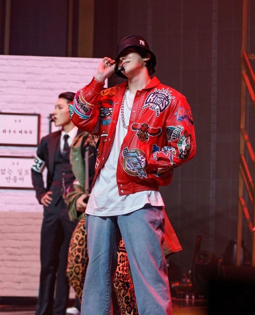 jyhpic's tweet photo. him. https://t.co/Qqu2JYcmAZ