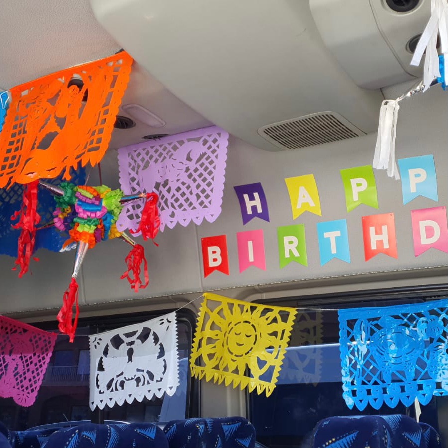 fiestasloscabos's tweet photo. Bright colored flowers, streamers, piñatas, and all the fun brought to you by Fiestas Los Cabos 🥳
Collab with @impalacabo
#cabobirthday
#fiestasloscabos
#eventplanner
#birthdayinmexico
#birthdaycelebration
#birthdaydecor
#loscabos
#caboevents https://t.co/bkKkzFxXJy