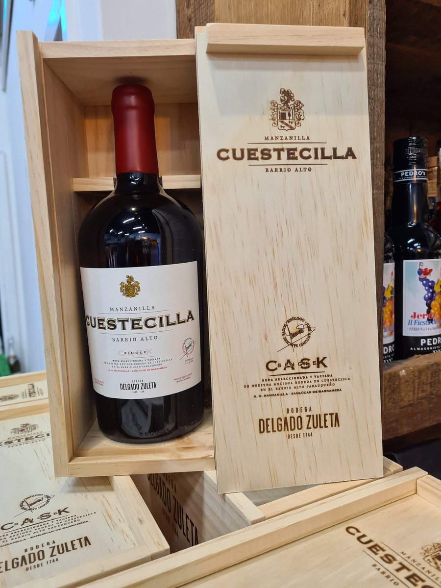 UltracomidaPaul's tweet photo. This is why I love what I do: Cuestecilla single cask manzanilla allocation from #delgadozuleta #sanlucar de #barrameda in our warehouse today. This will NEVER be bottled again & only 600 bottle run, with 26 here in Wales 🇪🇸🏴
https://t.co/sA1WqG6eAs
https://t.co/U8MXDpCkF1 https://t.co/amcTa4A3VF
