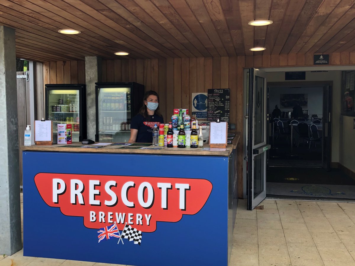 Sunday saw us welcome @PrescottAles back to the hill as our new bar providers. Next time you're at the hill pop up to The Clubhouse, say hi to the new team and grab a nice cold drink! 🍺🍹 🍸(once you have finished driving of course!) #chequeredflag #hillclimb #grandprix