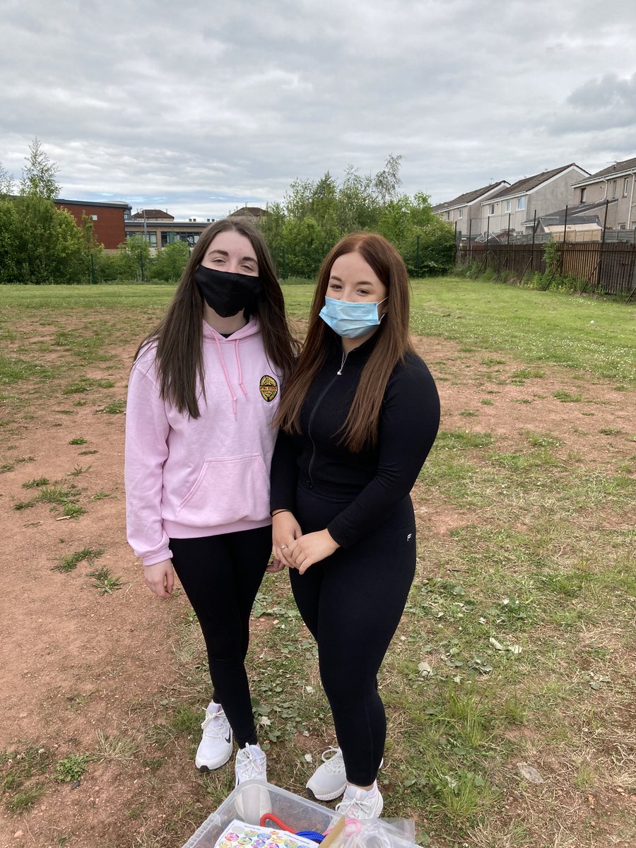 St_Aidans_PS's tweet photo. Thank you to the wonderful sports leaders who made our P4, P5 &amp; P5/6 sports day possible. We had a fab day competing together. Check out our highlights posted on the link below. @NLActiveSchools @StAidansHigh_PE https://t.co/DMQrhjeQpL