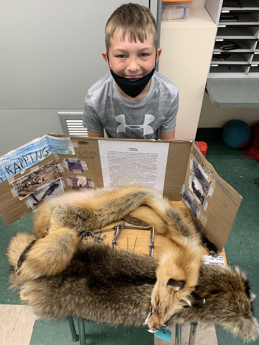FB_elem's tweet photo. 4th graders participated in a hobby show today! https://t.co/vnGwXShNAp