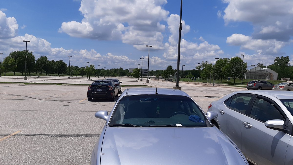 jonnyb0yd's tweet photo. @UnivOfKansas Nothing quite says "We appreciate our research employees" like forcing them to buy a parking pass worth a weeks paycheck or giving citations  for driving to work and parking in an empty parking lot 😁 https://t.co/Opic7ZZOG9