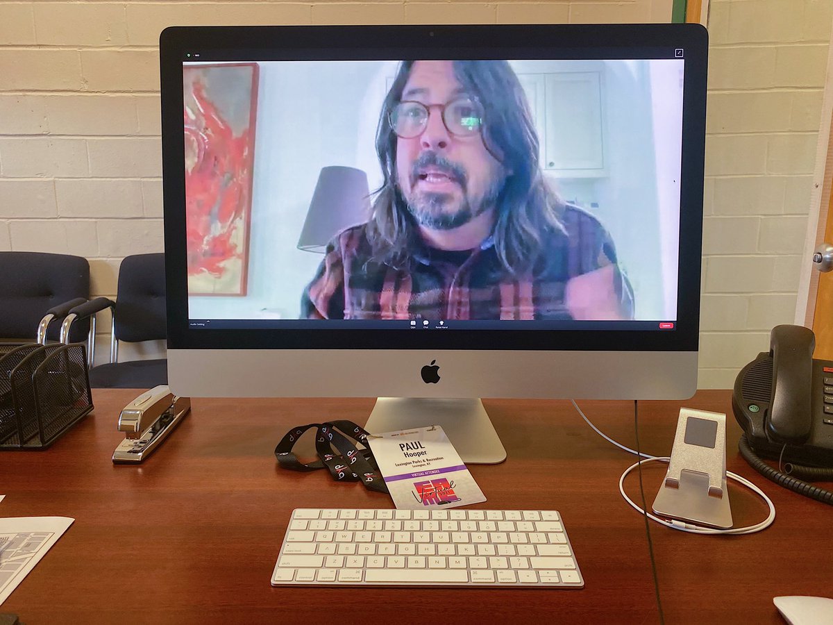 paulmhooper's tweet photo. So today’s guest for #EAMCVirtual was none other than DAVE GROHL! Ahhhh! Amazing, and awesome job moderating by Edie Brown! @eamc https://t.co/rAu7egYzyg